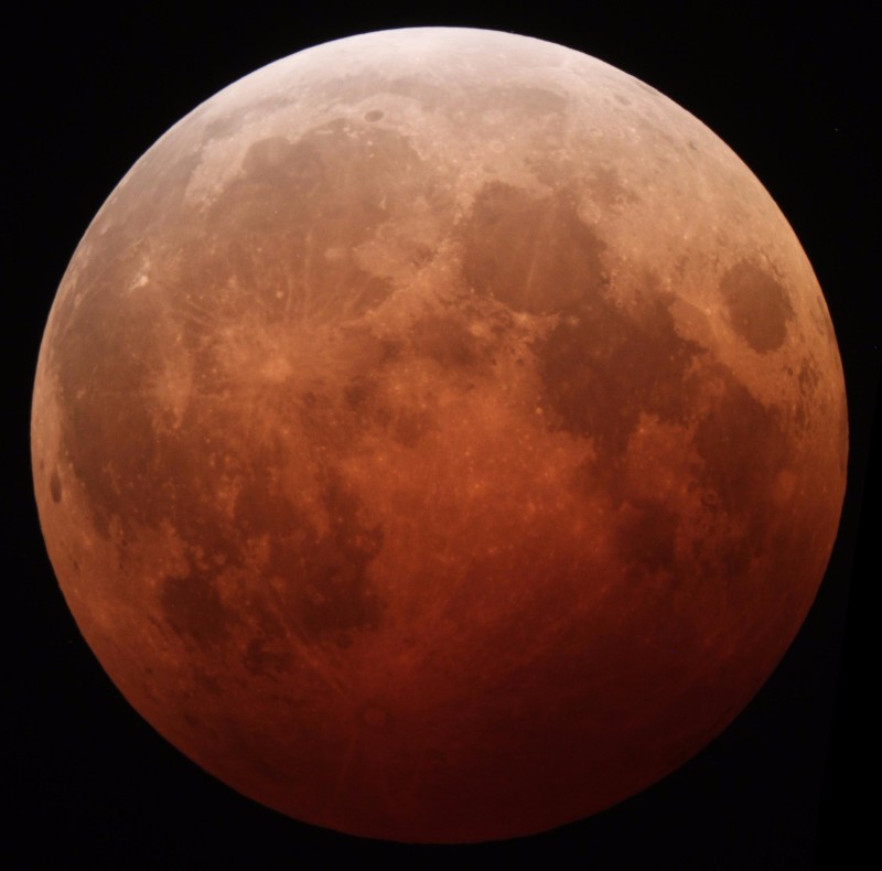Free Total Lunar Eclipse Viewing Event